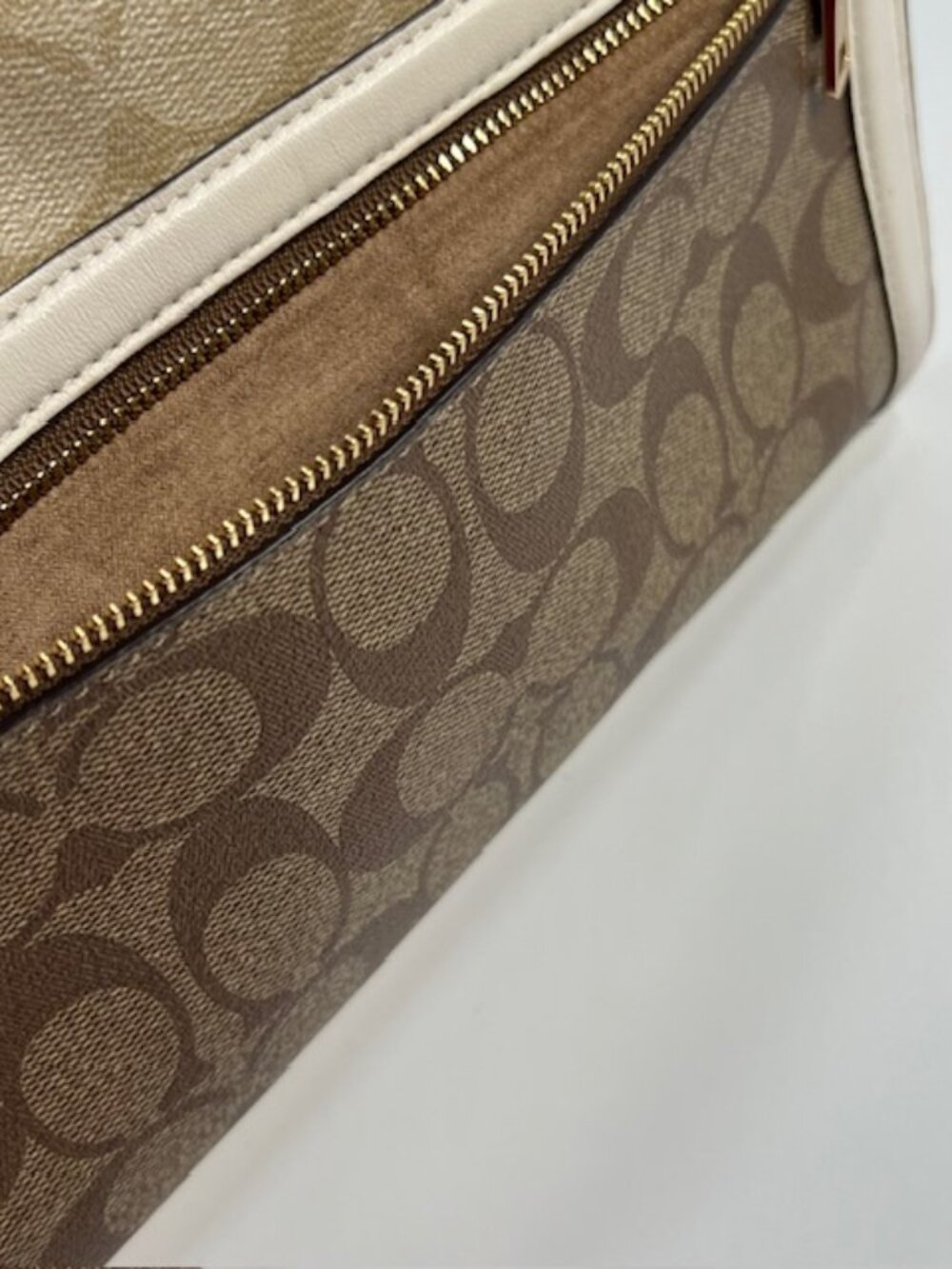 Coach Jade Shoulder Bag in Blocked Signature Canvas/Leather #2723 Lt Khaki/Chalk - Picture 8 of 11